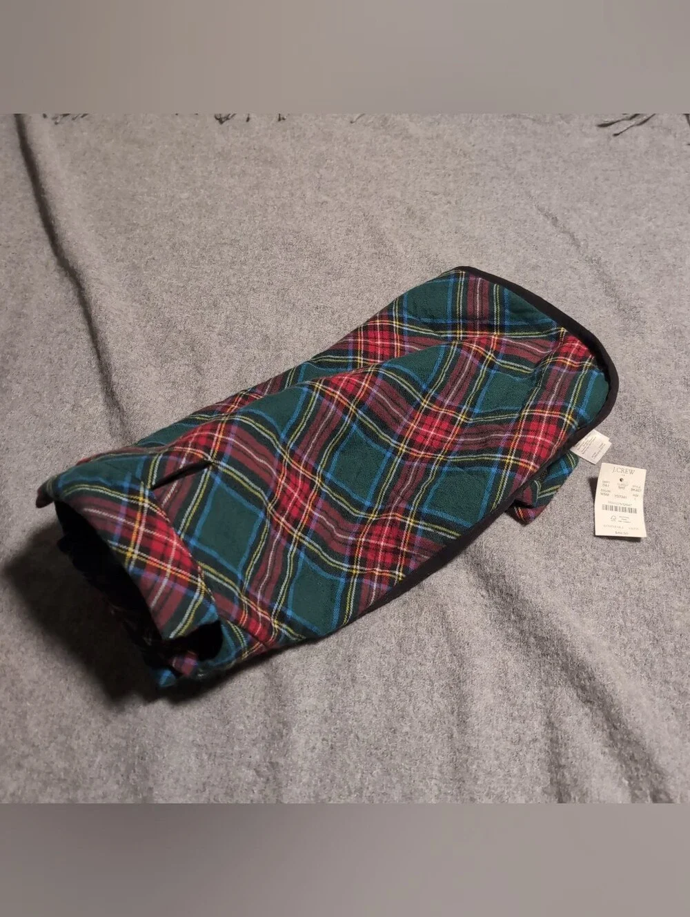 NWT J.Crew Red Plaid Cape for Dogs - Crewmutts L - Size L